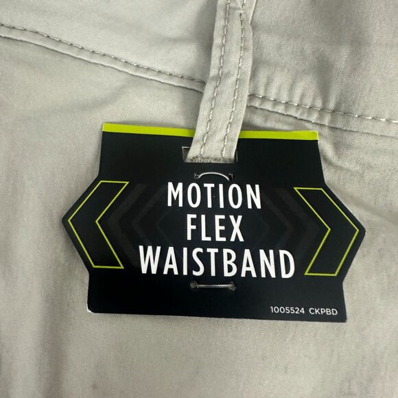 Lee Mens Active Stretch Motion Flex Cargo Shorts Size 34 Salina Stone Regular - Picture 2 of 12